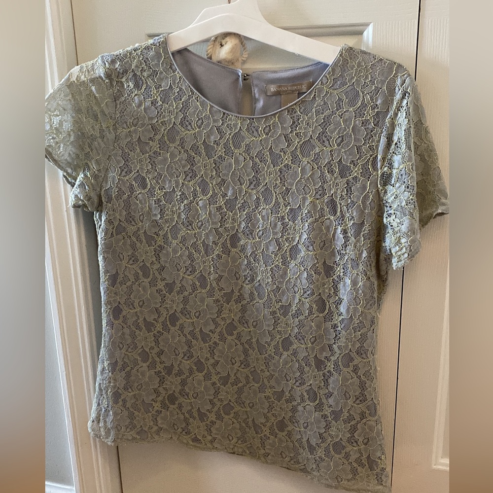 Floral lace top